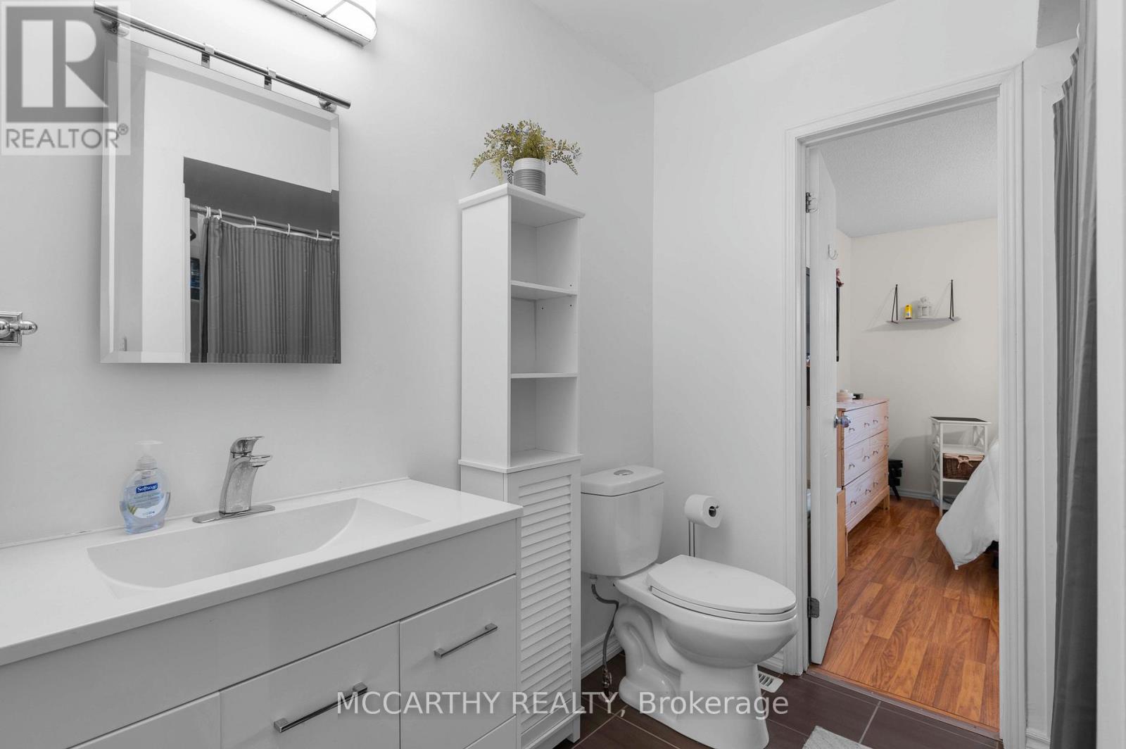 Photo 29 of 34 Corrie Crescent, Essa ON