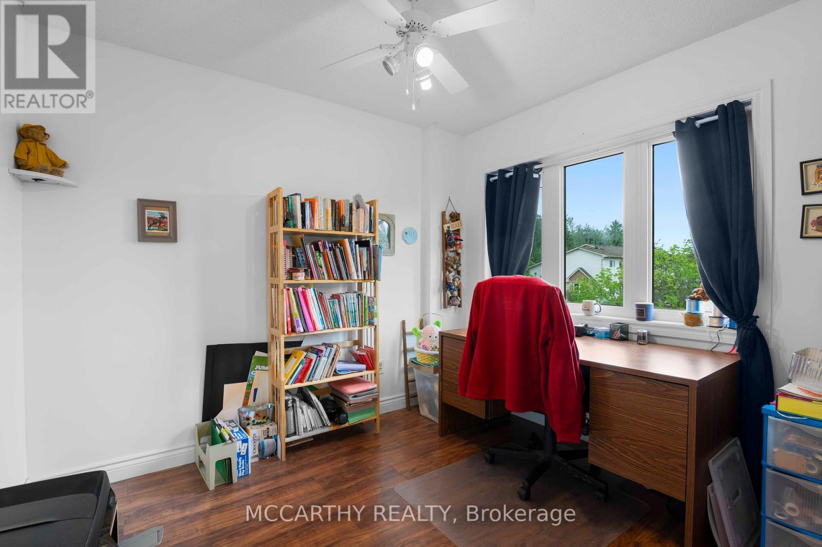 Photo 31 of 34 Corrie Crescent, Essa ON