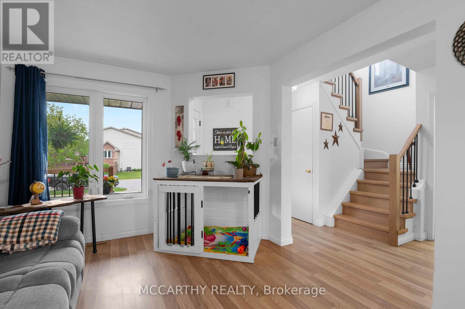 Photo 28 of 34 Corrie Crescent, Essa ON