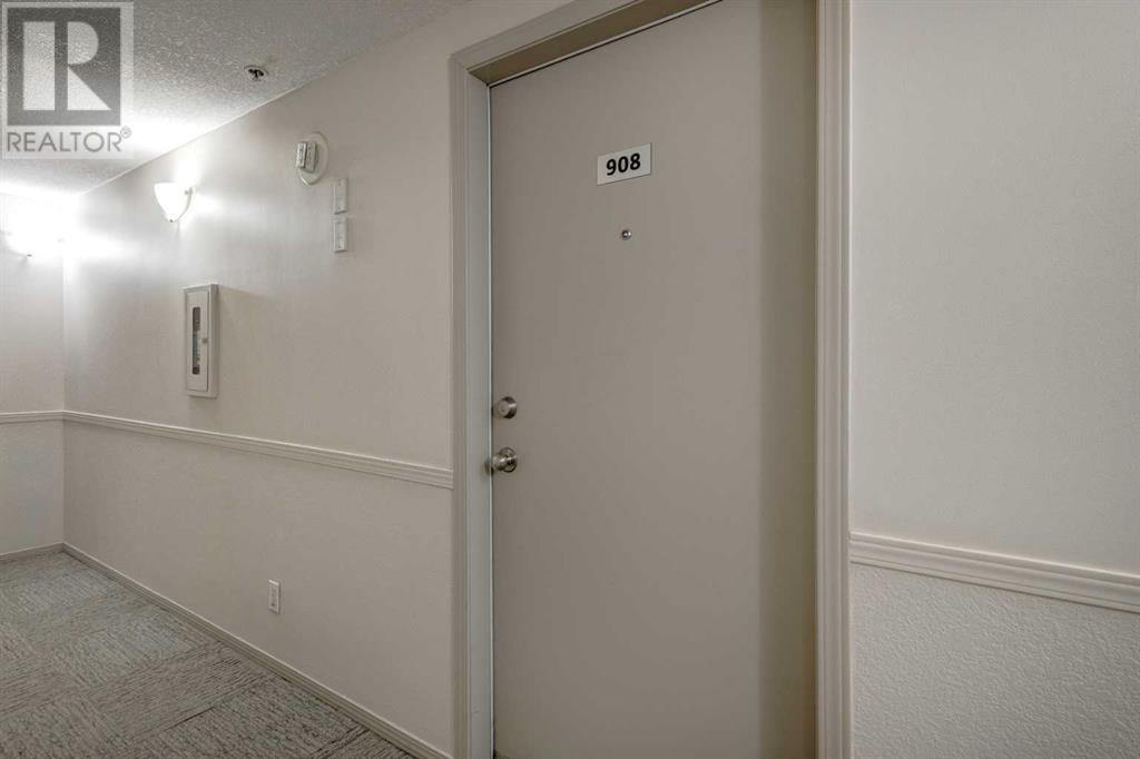 Single Family House for Sale in    Avenue SW Downtown West End Calgary 