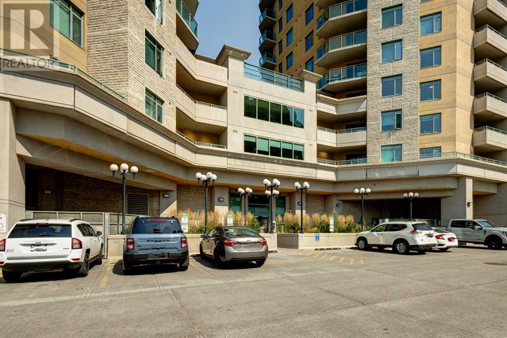 Single Family House for Sale in    Avenue SW Downtown West End Calgary 