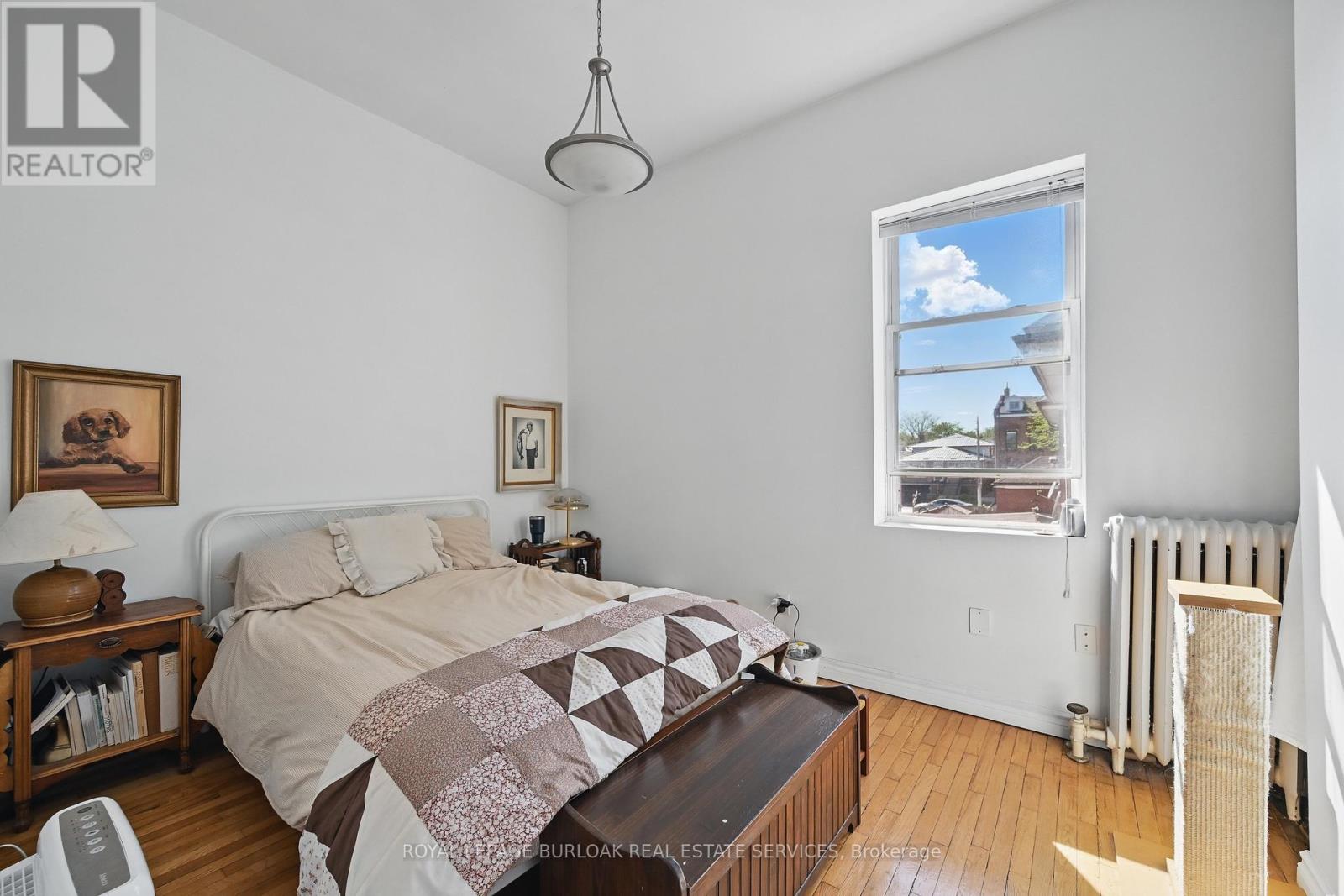 Photo 10 of 55 Barton Street W, Hamilton ON