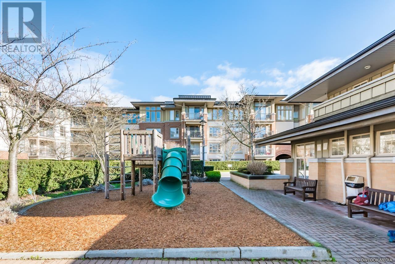 #3205-5119 GARDEN CITY Road, Richmond