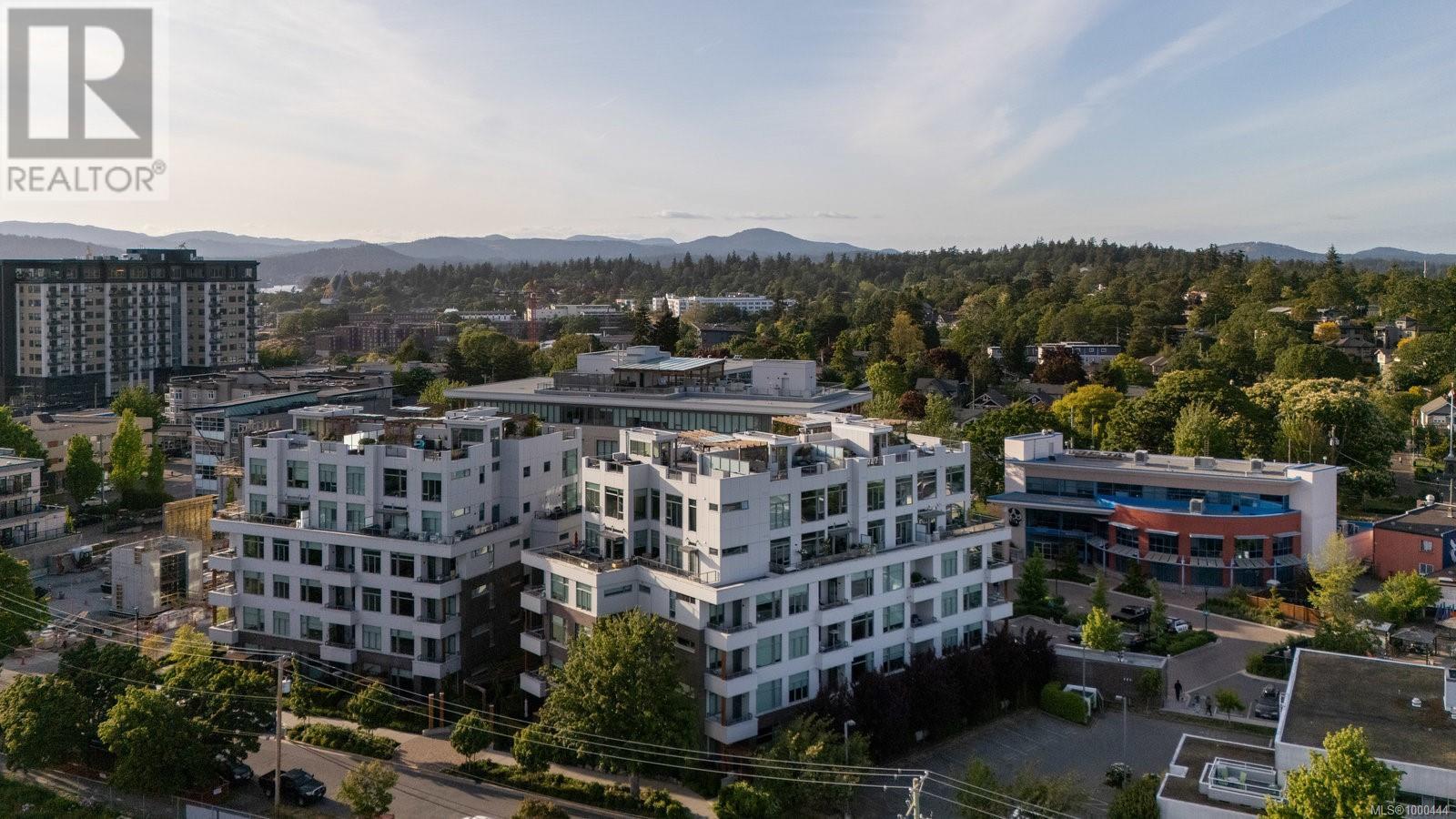 602 1216 Carlisle Ave, Esquimalt