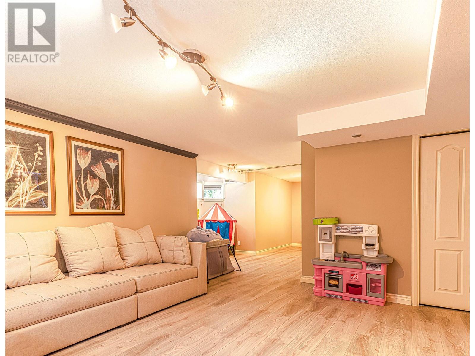1576 BRAMBLE LANE, Coquitlam real estate listing R3004928