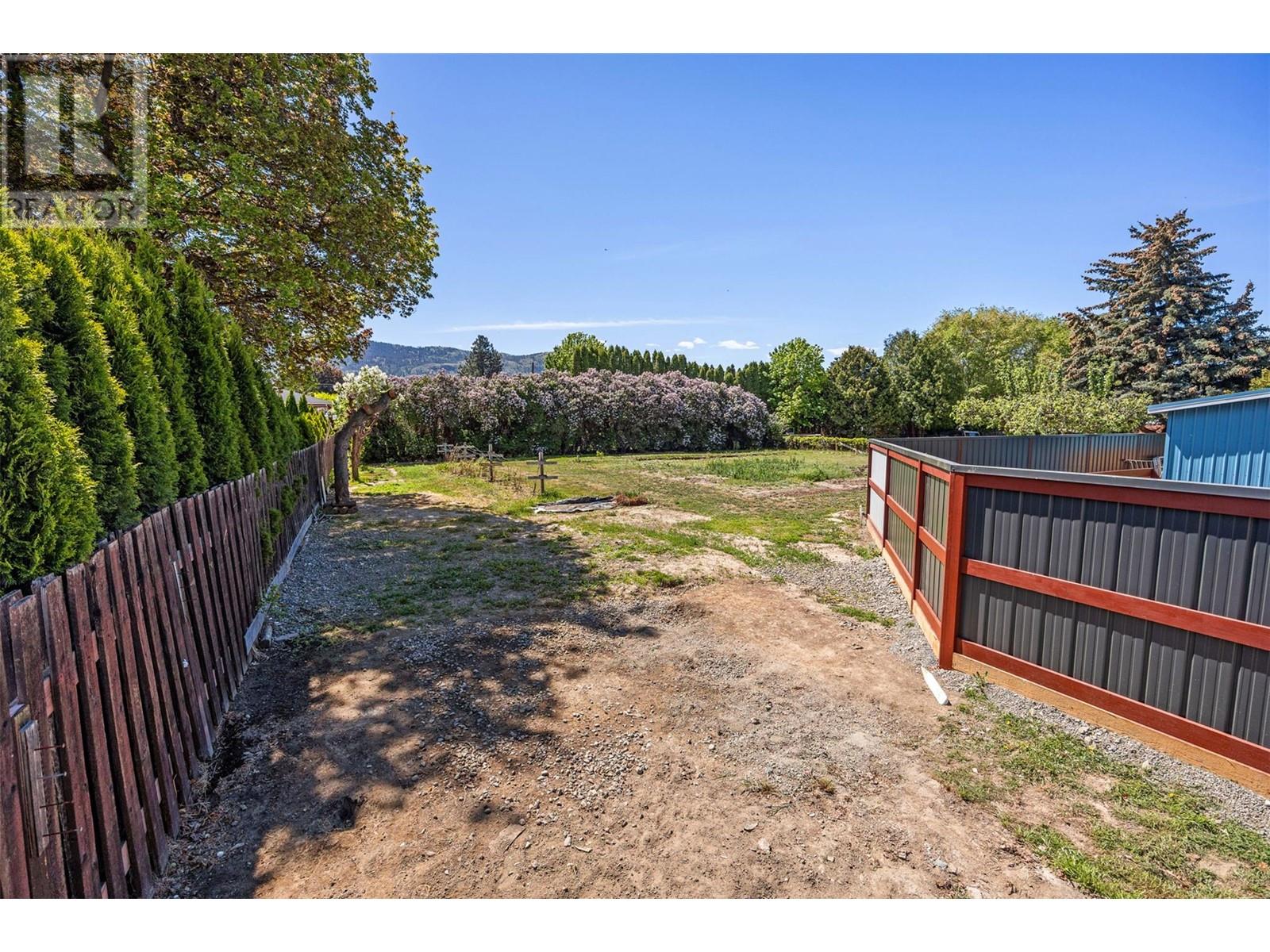 2029 PARKCREST AVENUE - Image 17