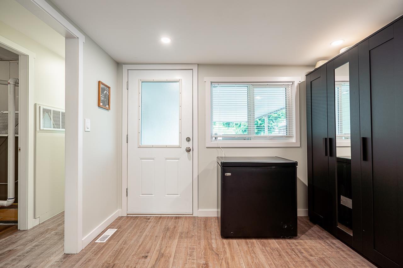 Photo 4 of 75 1840 160 Street, Surrey BC
