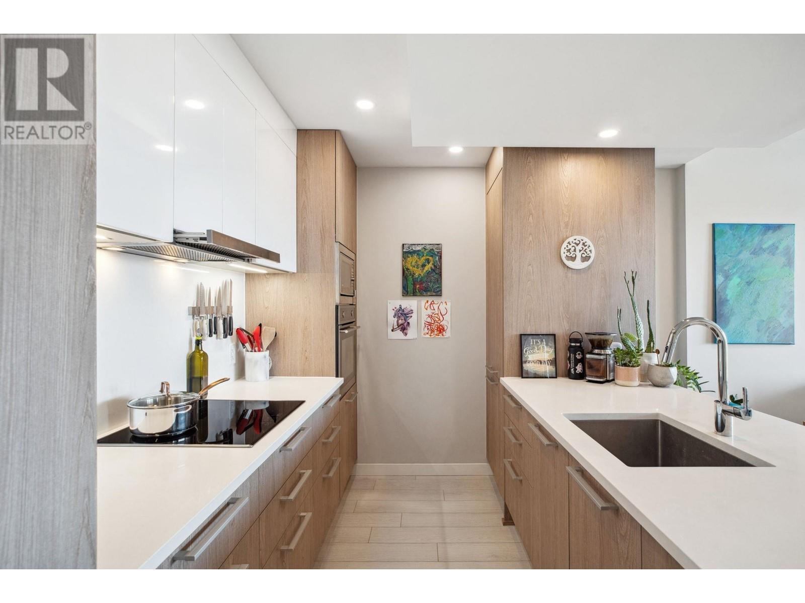 Photo 10 of 1804 285 E 10th Avenue, Vancouver BC
