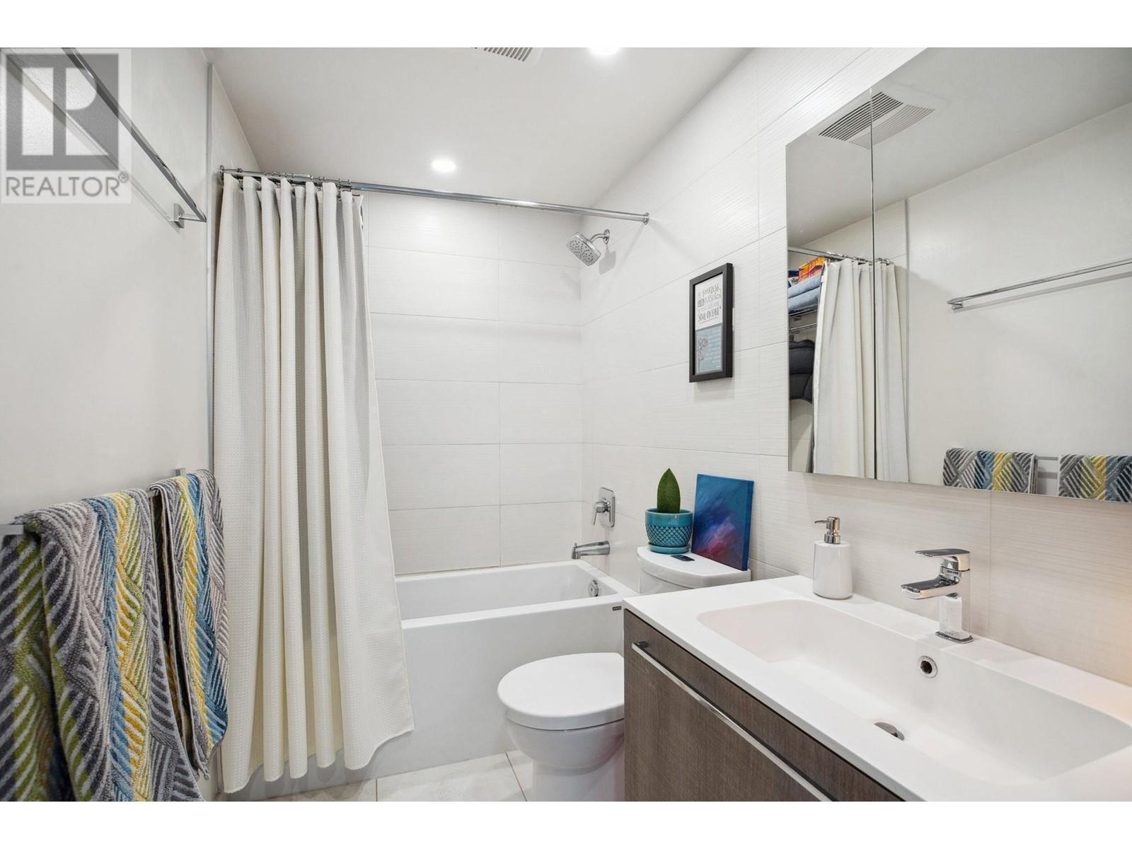 Photo 15 of 1804 285 E 10th Avenue, Vancouver BC