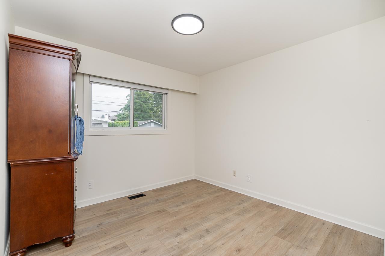 Photo 23 of 4437 196 A Street, Langley BC