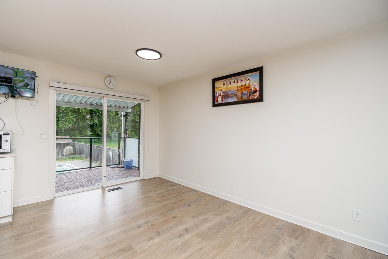 Photo 16 of 4437 196 A Street, Langley BC