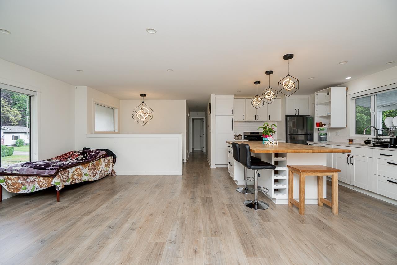 Photo 18 of 4437 196 A Street, Langley BC