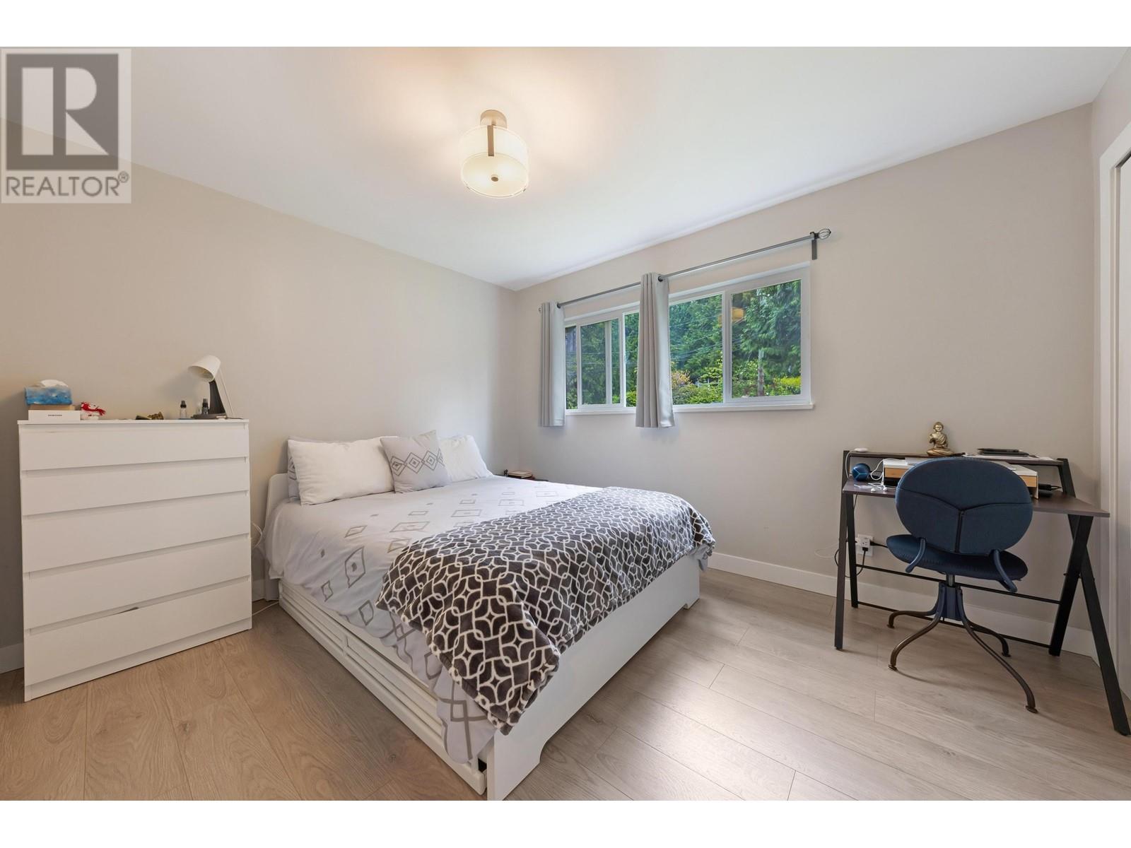 Photo 9 of 4477 Primrose Lane, North Vancouver BC
