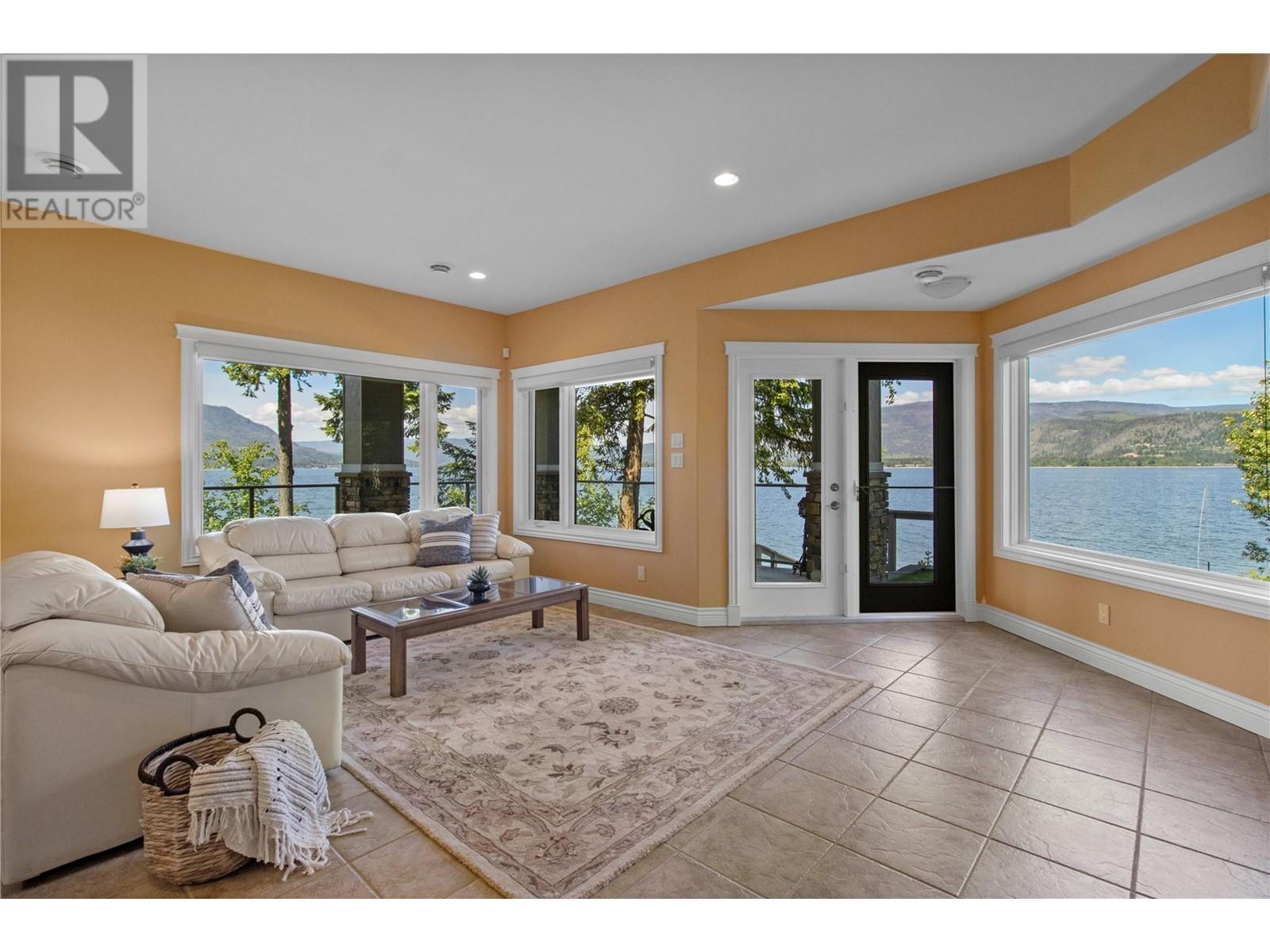  3011 Durham Road, Blind Bay