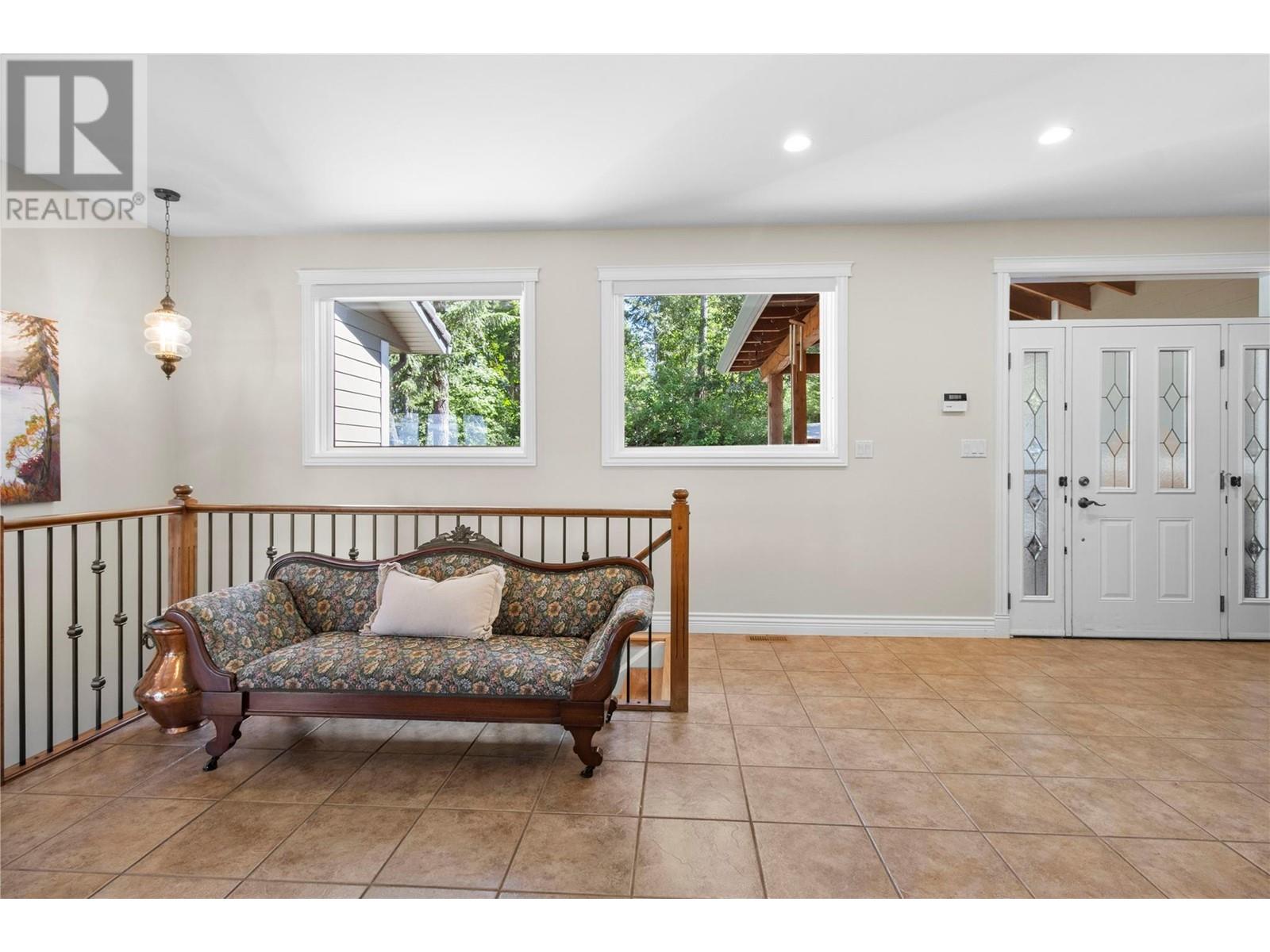  3011 Durham Road, Blind Bay