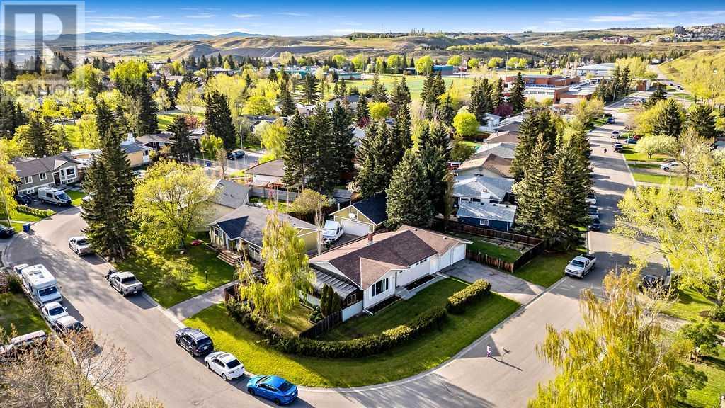 53 Cochrane Crescent, Cochrane
