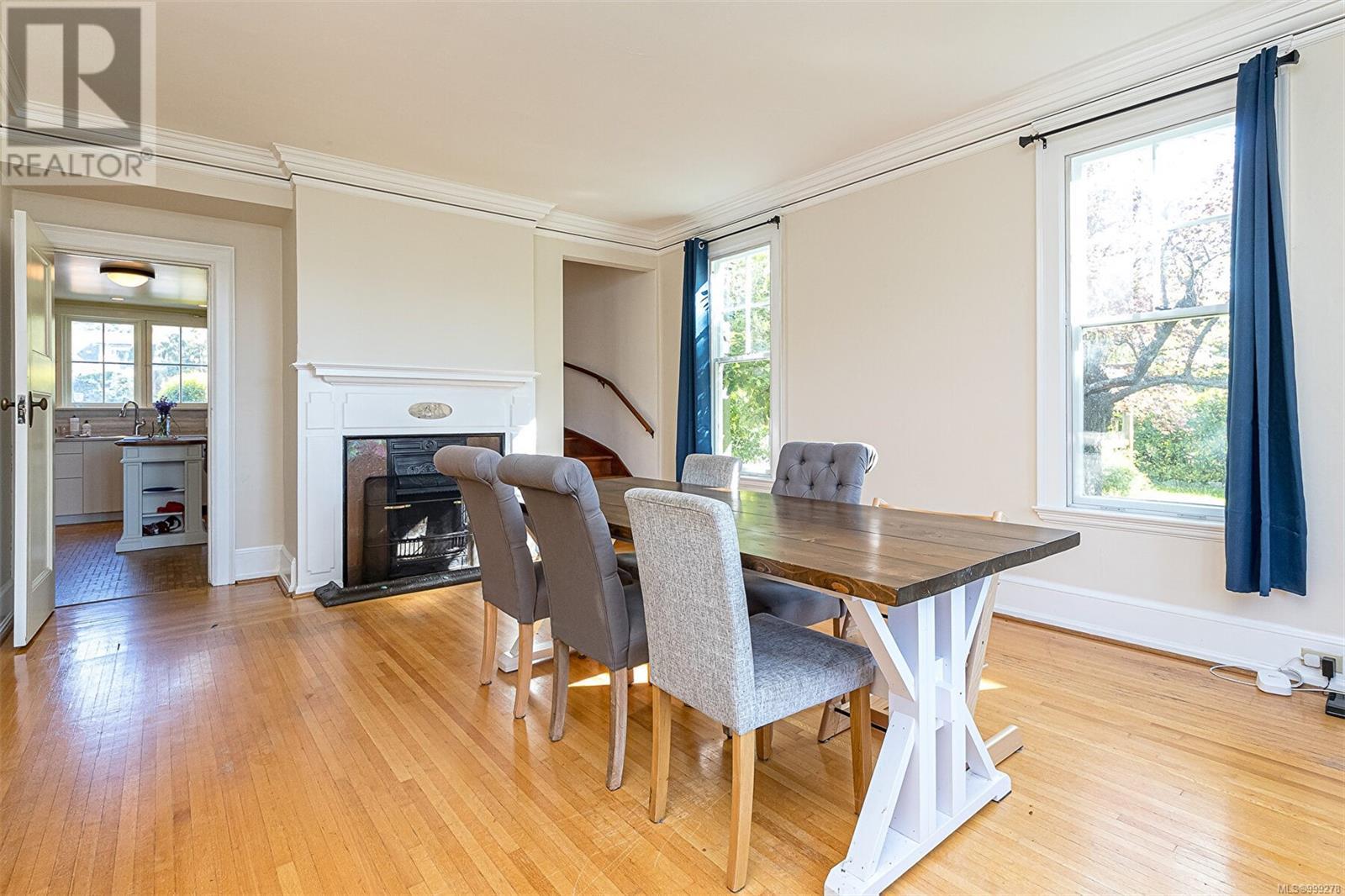 Photo 12 of 820 Pemberton Rd, Victoria BC