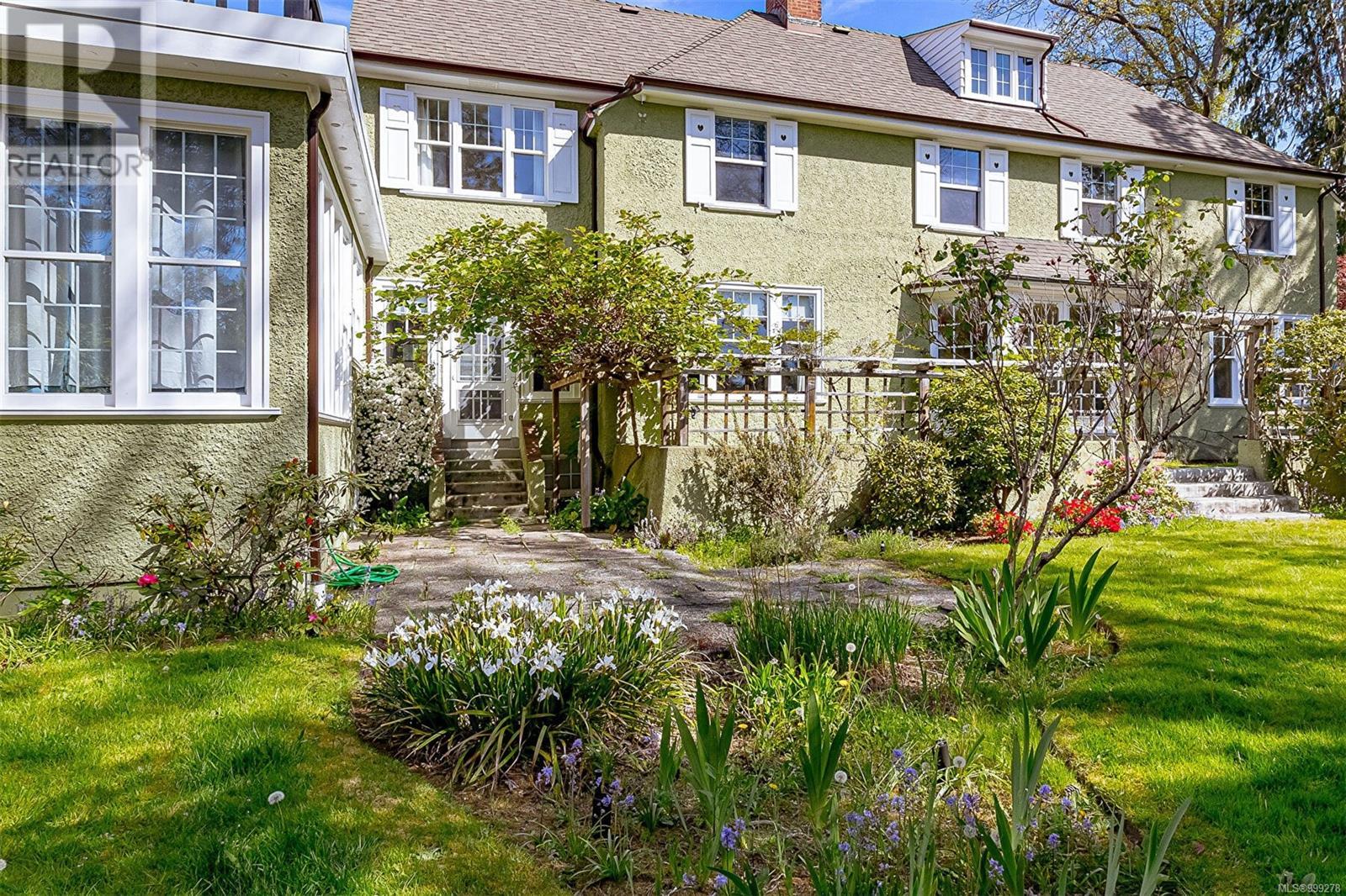 Photo 51 of 820 Pemberton Rd, Victoria BC