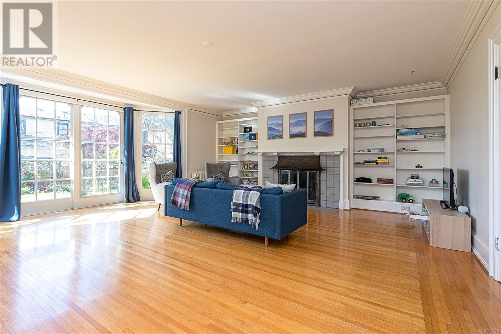 Photo 6 of 820 Pemberton Rd, Victoria BC