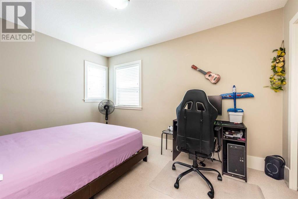 Single Family House for Sale in  Wentworth Drive SW West Springs Calgary 