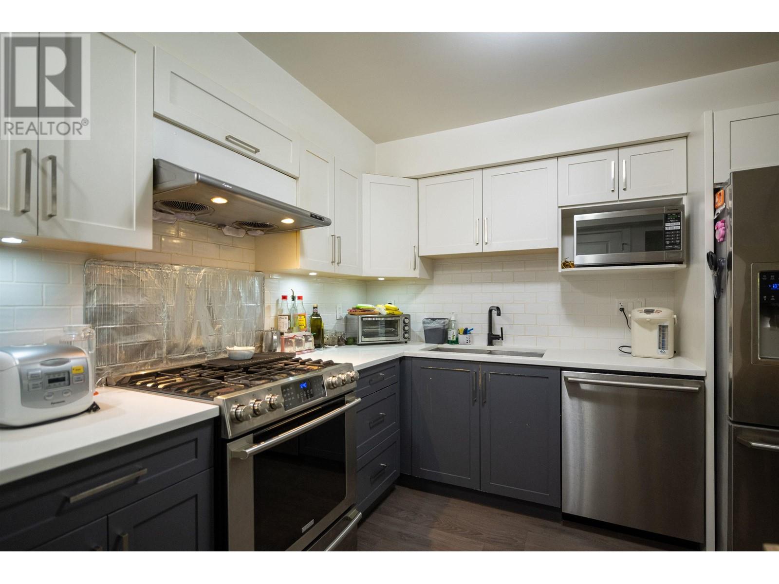 Photo 23 of 5805 Wales Street, Vancouver BC