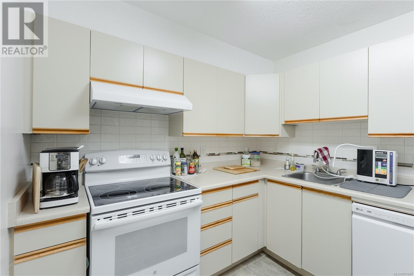 410 6715 Dover Rd, Nanaimo