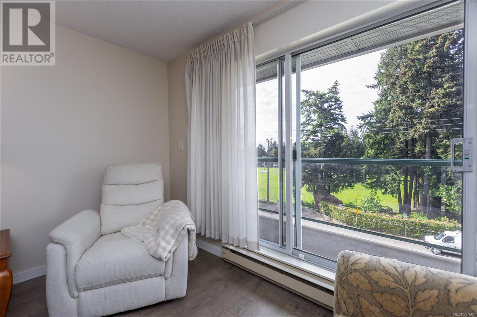 #410 6715 DOVER RD - Image 9