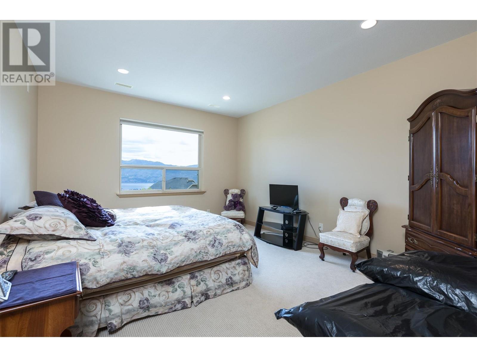  2233 Hihannah Drive, West Kelowna