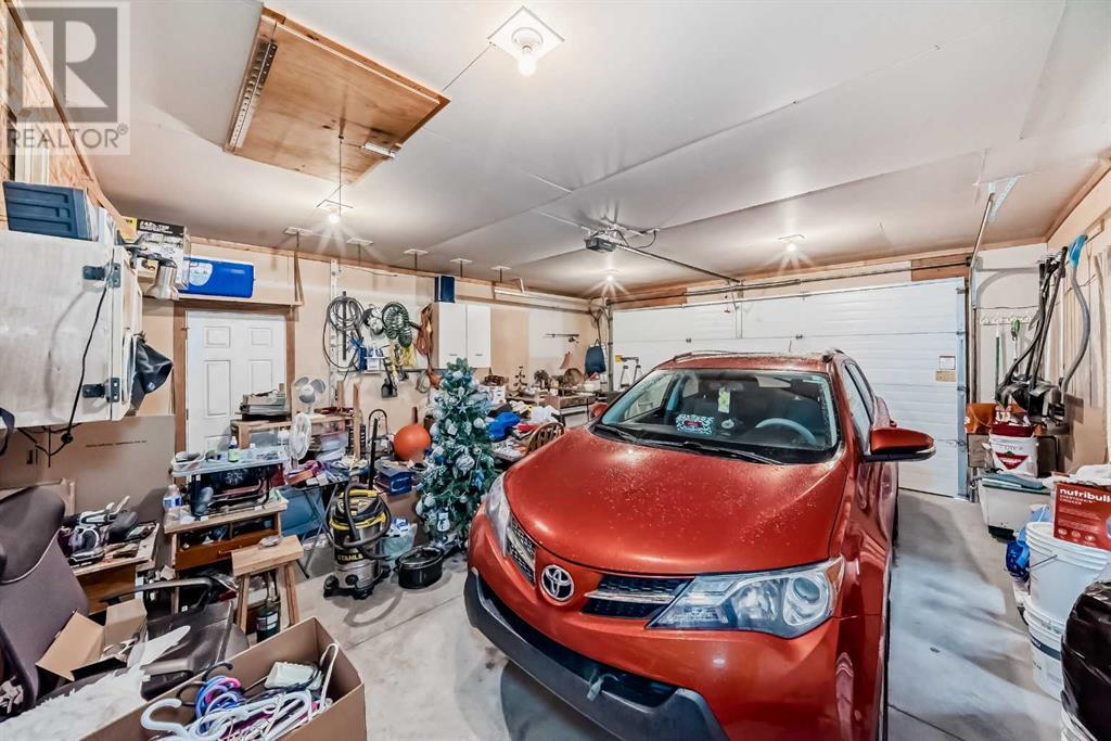 27 Adamson Avenue, Red Deer