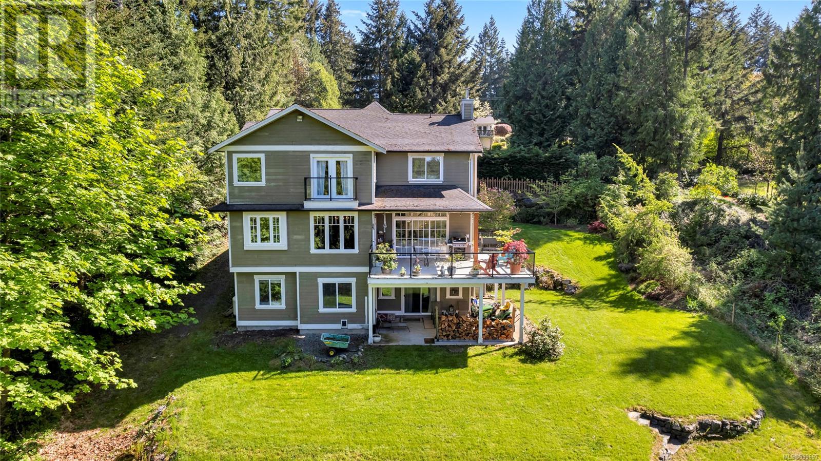 1049 Braithwaite Dr, Cobble Hill