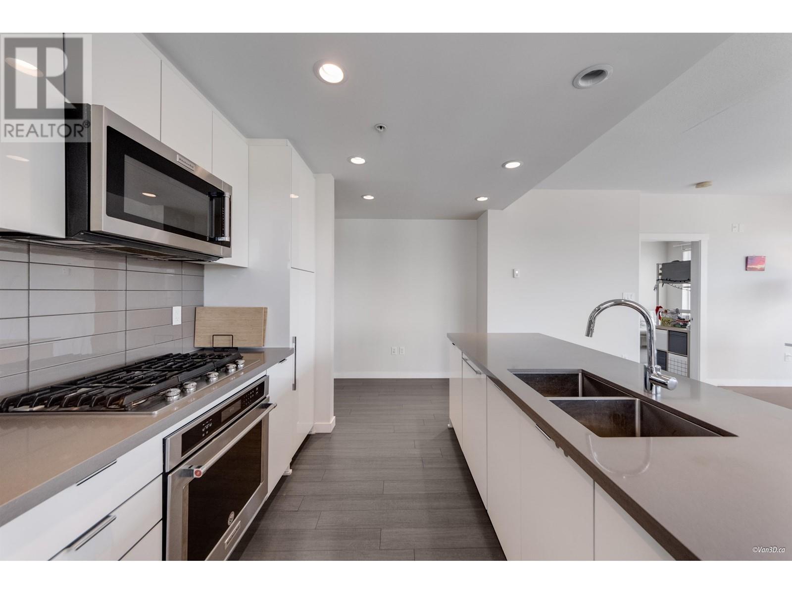 Photo 7 of 107 277 W 1st Street, North Vancouver BC