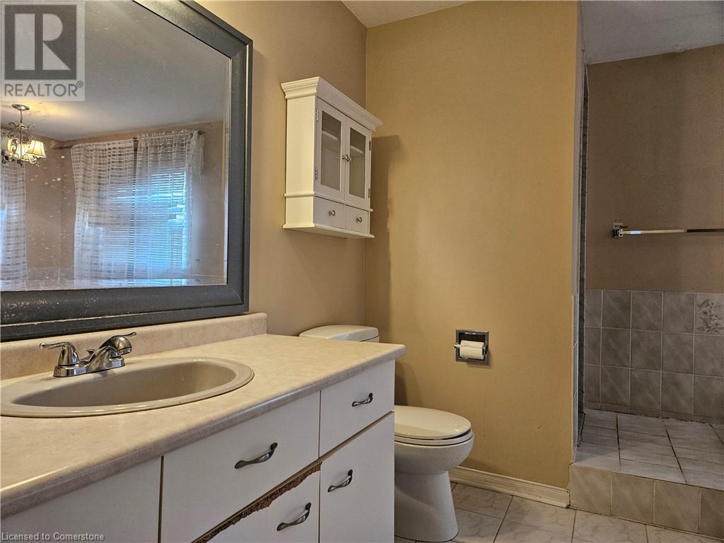 Photo 6 of 1409 Heritage Way, Oakville ON
