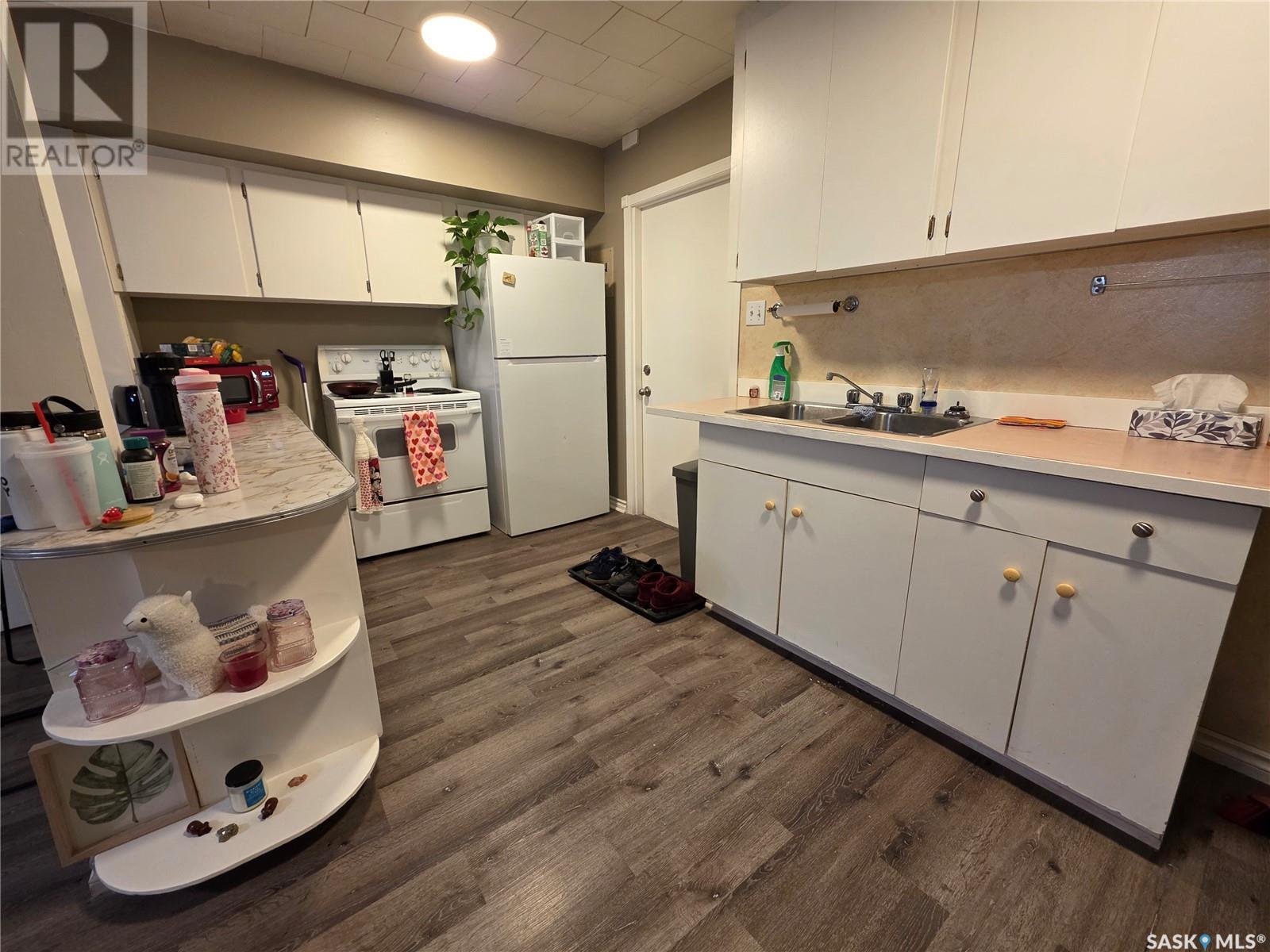 Multi-family House Low rise for Sale in  th AVENUE NW Swift Current 