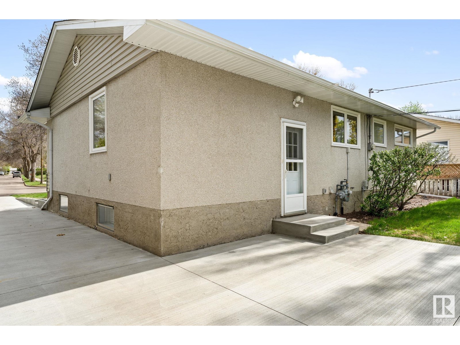 13 Swallow CR NW, St. Albert