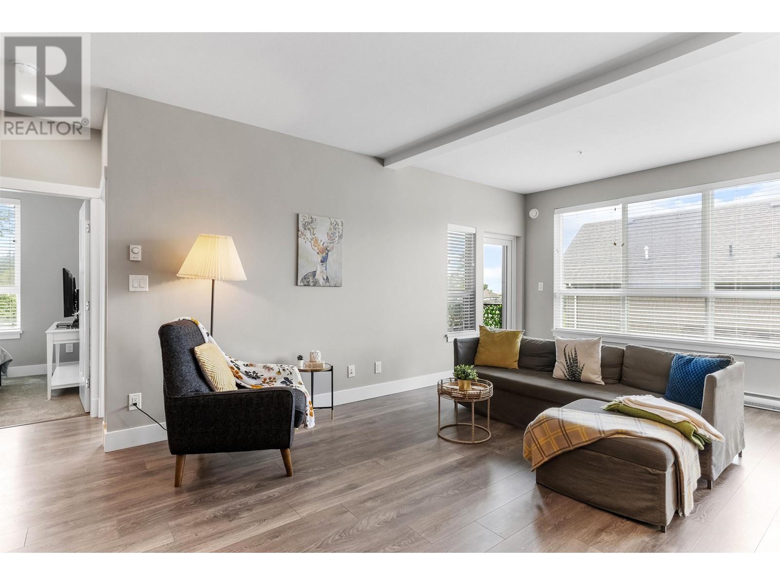 Photo 3 of 317 4690 Hawk Lane, Tsawwassen BC