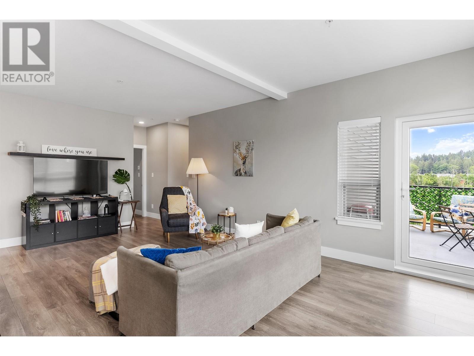 Photo 4 of 317 4690 Hawk Lane, Tsawwassen BC