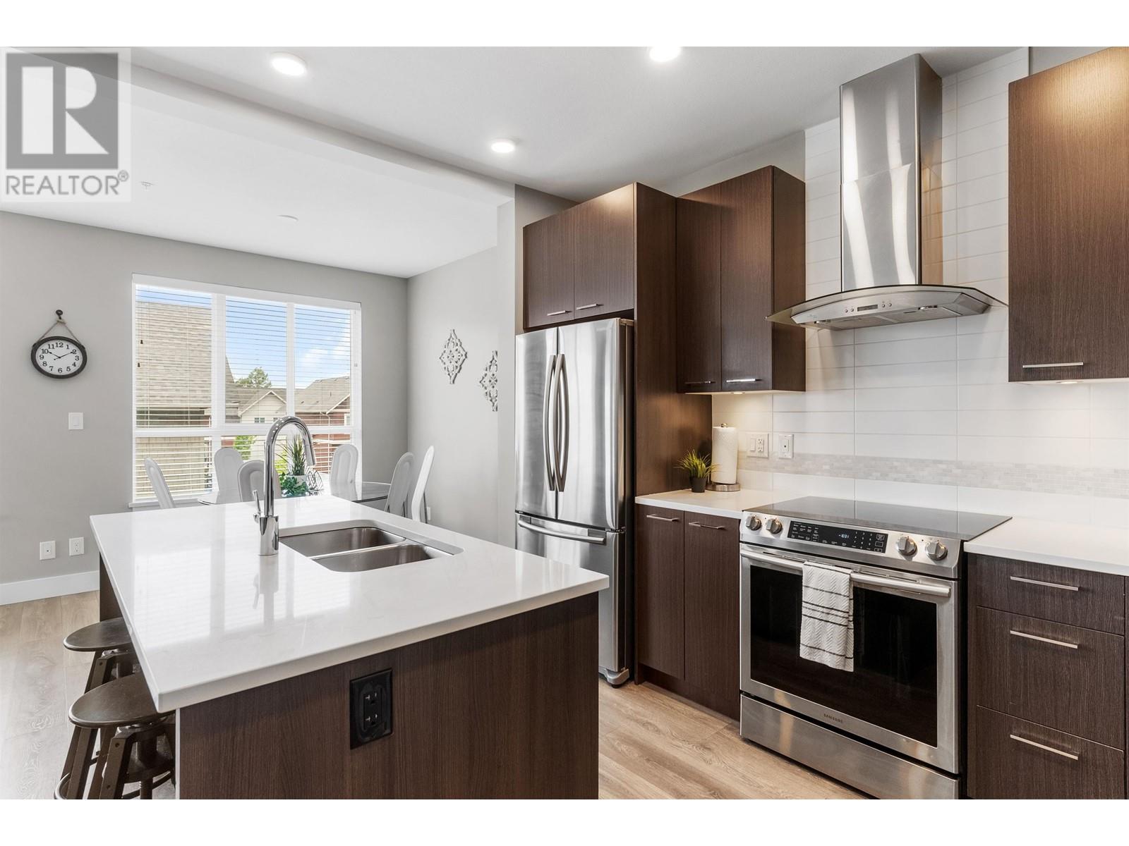 Photo 1 of 317 4690 Hawk Lane, Tsawwassen BC