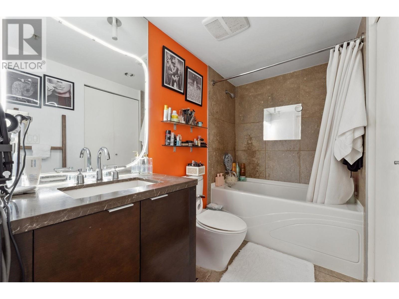 1701 918 COOPERAGE WAY, Vancouver