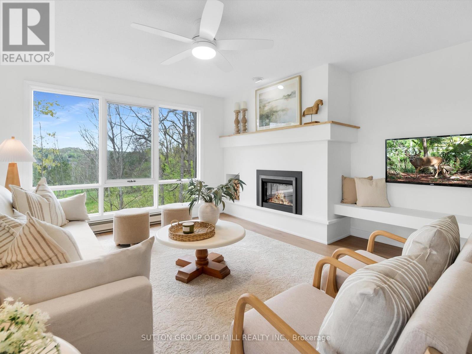 Photo 10 of 203 26 Deerhurst Drive, Huntsville ON