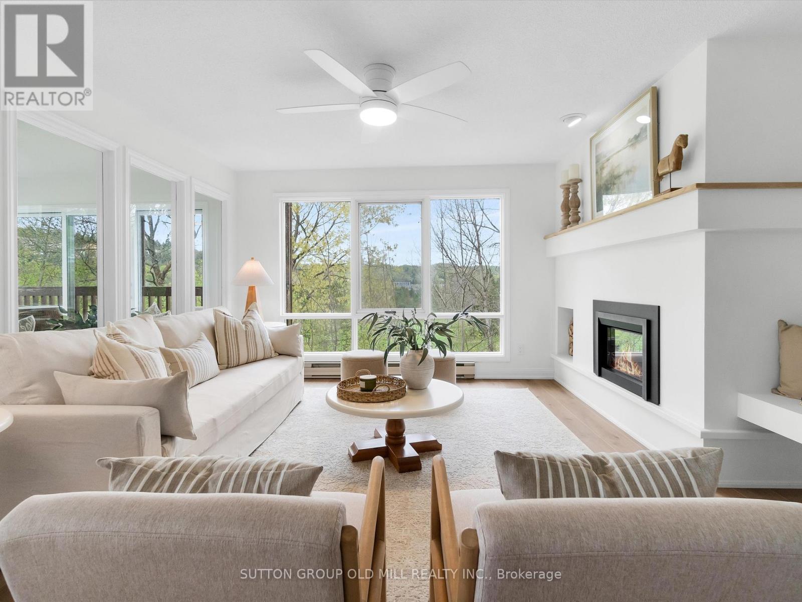 Photo 12 of 203 26 Deerhurst Drive, Huntsville ON