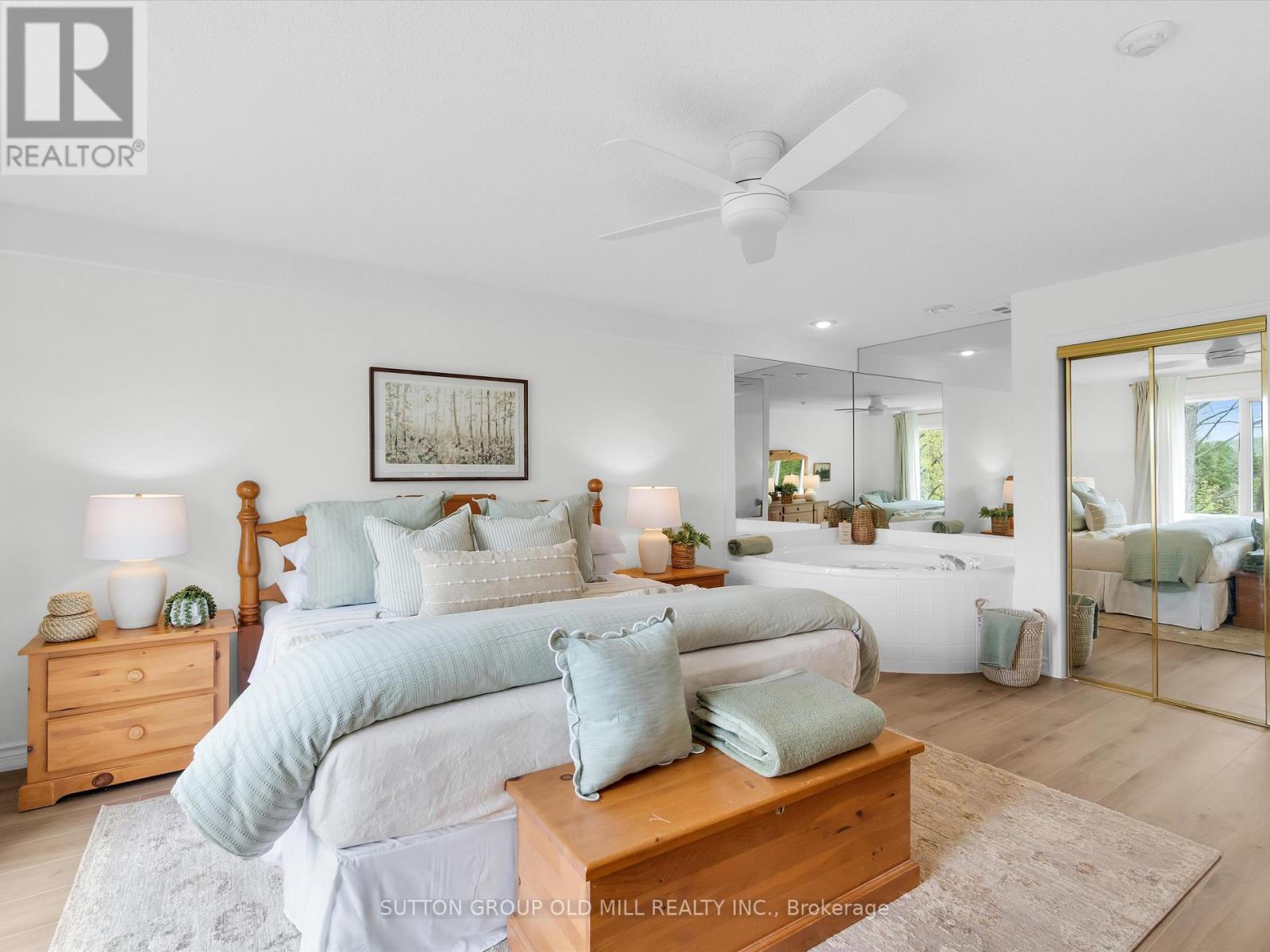 Photo 18 of 203 26 Deerhurst Drive, Huntsville ON