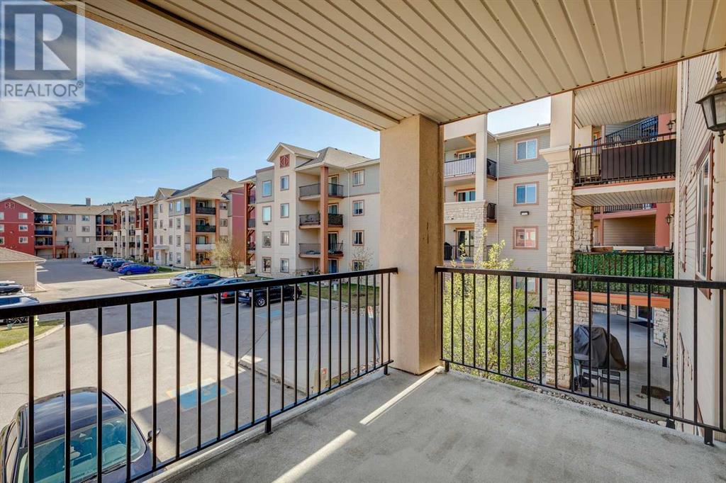 505 Railway Street West, Cochrane