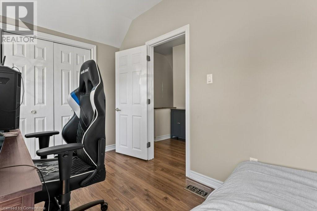 Photo 29 of 4216 Mountain Street, Beamsville ON