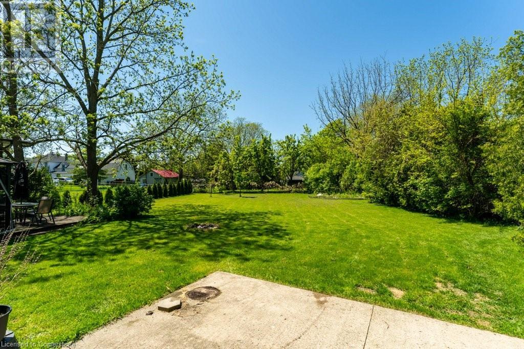 Photo 32 of 4216 Mountain Street, Beamsville ON