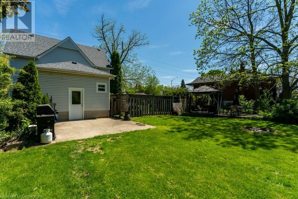 Photo 33 of 4216 Mountain Street, Beamsville ON
