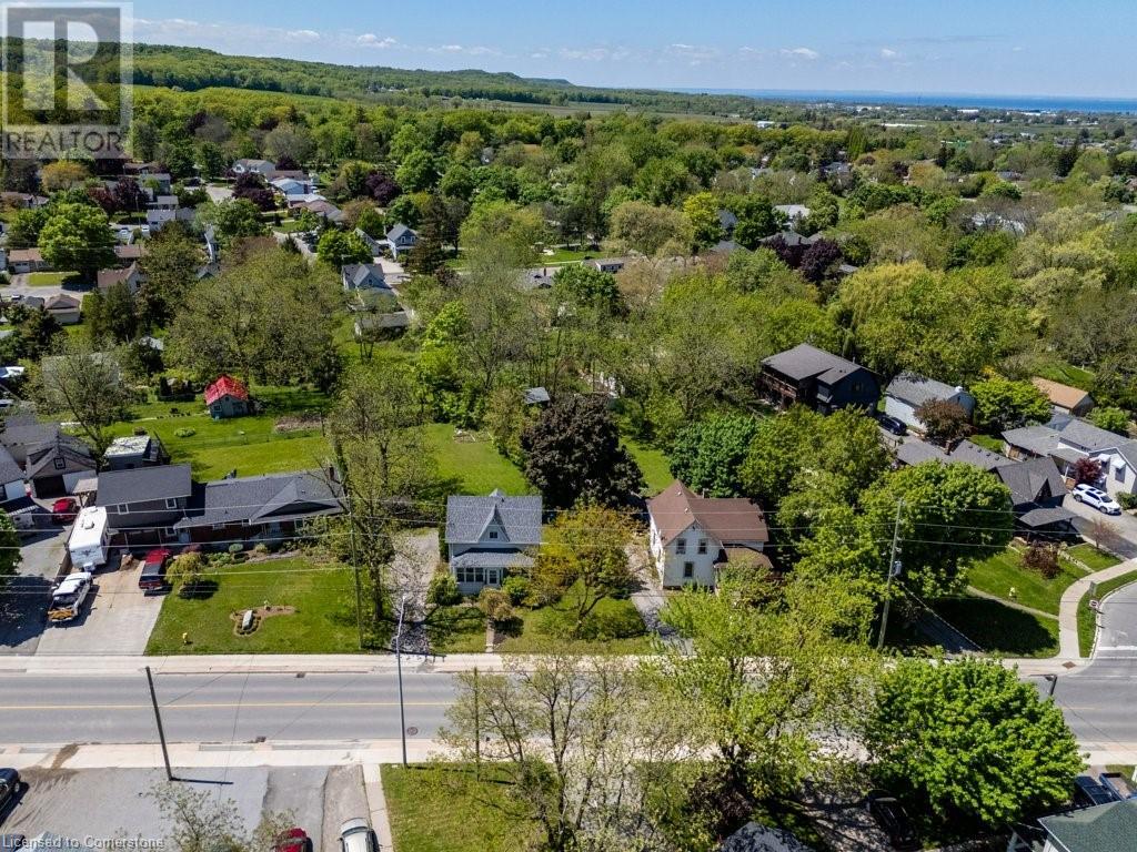 Photo 43 of 4216 Mountain Street, Beamsville ON