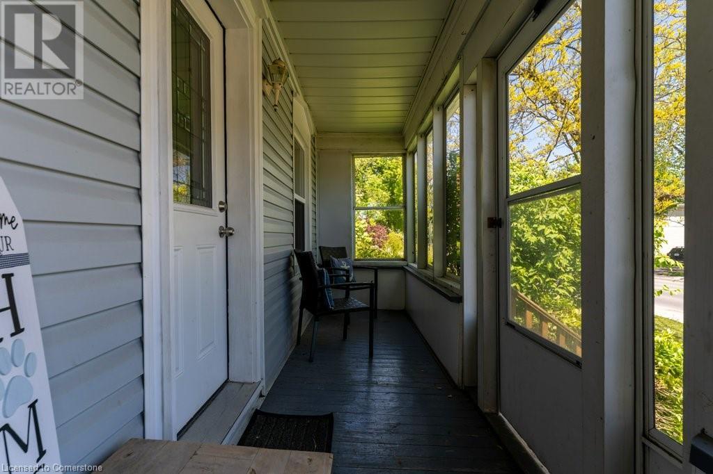 Photo 7 of 4216 Mountain Street, Beamsville ON