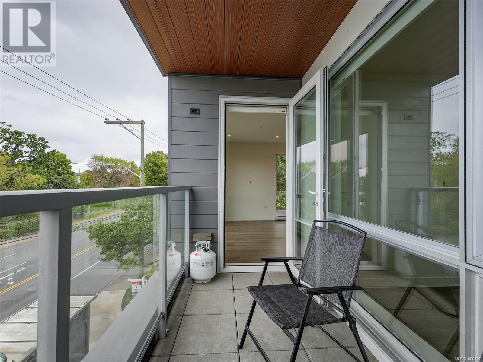 #307 1301 HILLSIDE AVE - Image 19