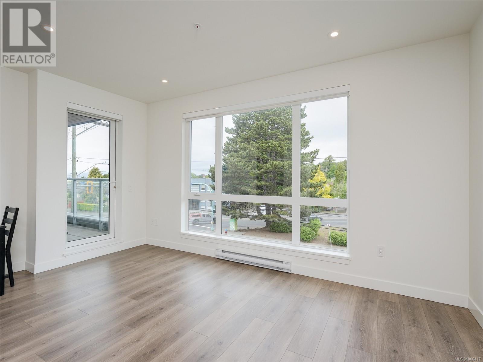 #307 1301 HILLSIDE AVE - Image 2