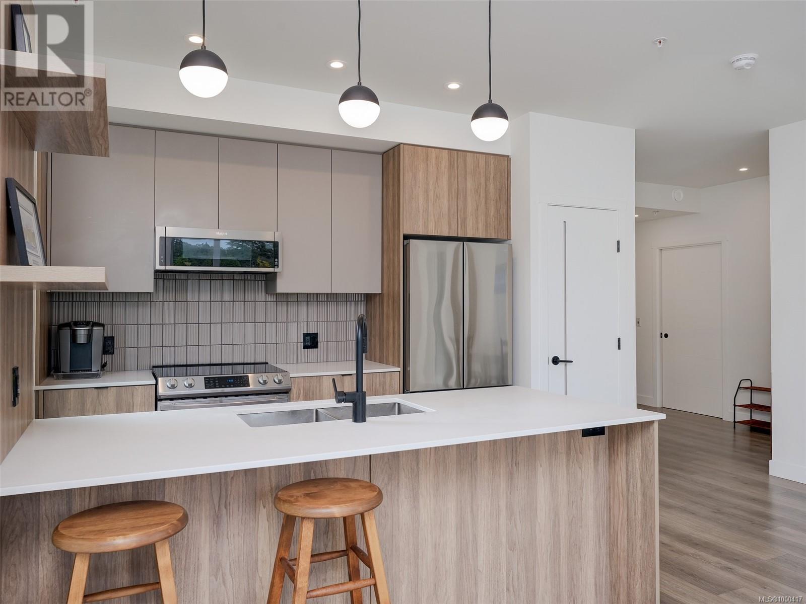 #307 1301 HILLSIDE AVE - Image 8